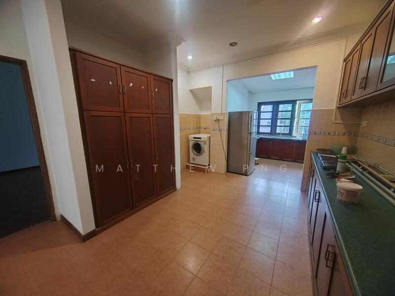 Untuk Dijual - Semi-Detached House at Batu Uban