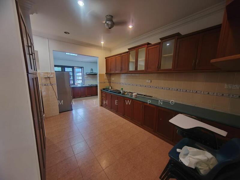 Untuk Dijual - Semi-Detached House at Batu Uban