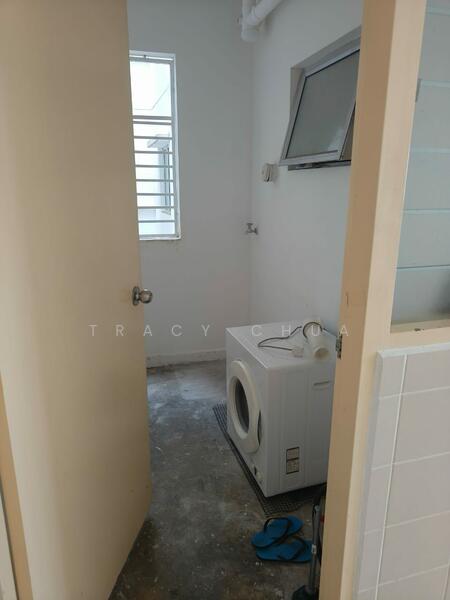 Untuk Disewa - De Bayu