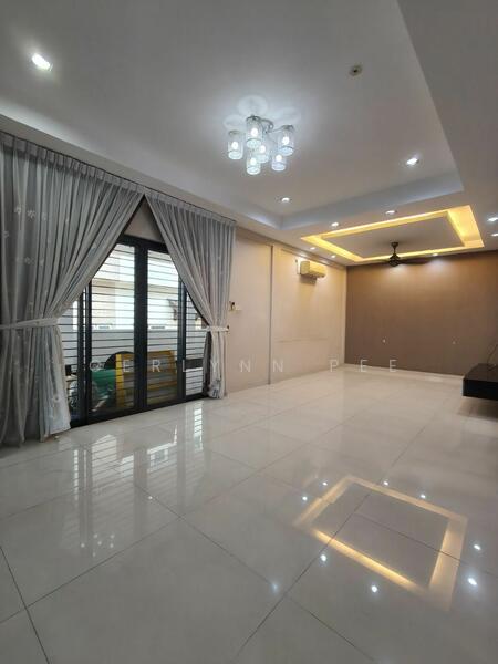 Untuk Disewa - Commercial bungalow at Taman Sri Tebrau