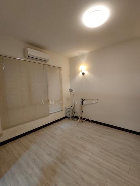 For Rent - Nadia Parkfront