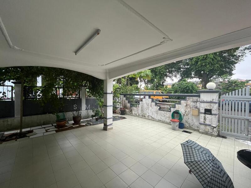 Untuk Dijual - Taman Megah Ria Near Permas 1.5 Storey Semi D Good Condition~