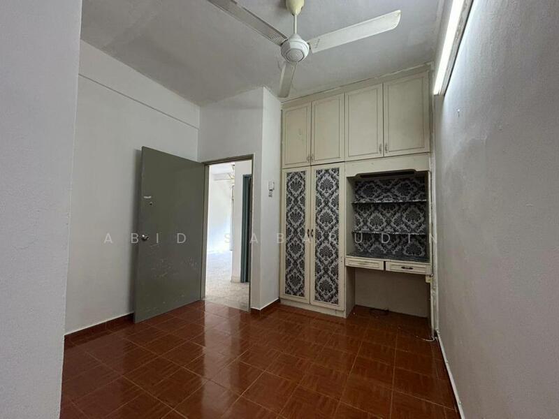 For Sale - Putri Apartment