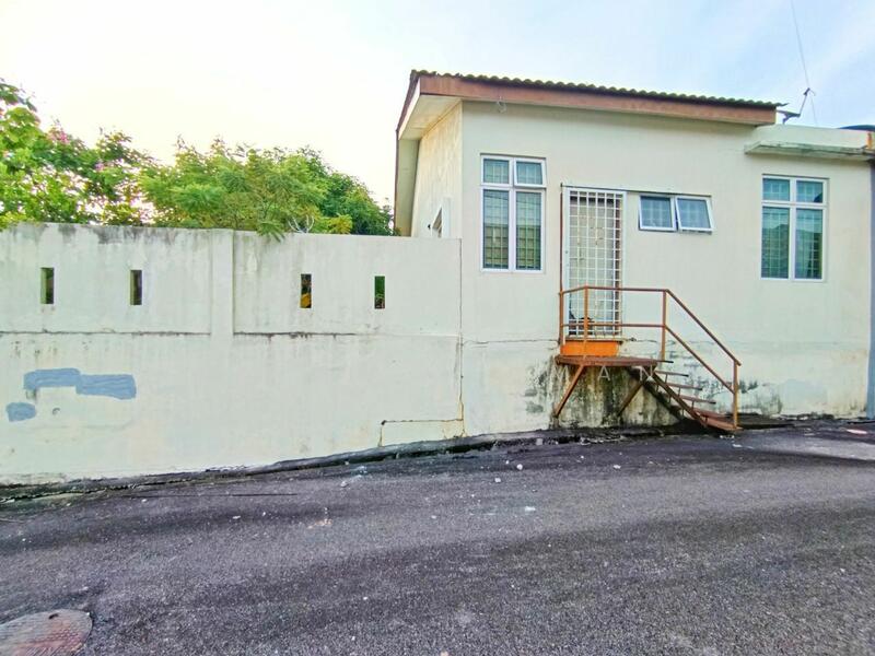 Rumah Teres 1 Tingkat untuk Dijual di Taman Nusa Intan (Senawang) - Azrul Othman - PropertyGuru.com.my