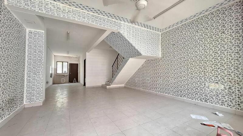 Untuk Dijual - 2.5-storey Terraced House at Taman Scientex Kulai