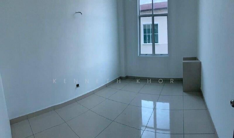 Untuk Dijual - Taman Kempas Utama