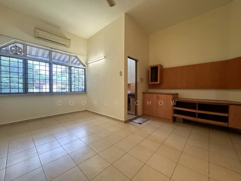 Rumah Teres 2 Tingkat untuk Dijual di SS25 (Petaling Jaya) - Cooper Chow - Living Room - PropertyGuru.com.my