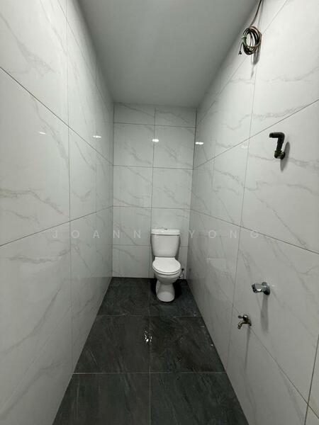 Untuk Dijual - Double Storey Low Cost Corner Lot @ 99 Jalan Mutiara Emas 2/33, Taman Mount Austin, Johor Bahru.