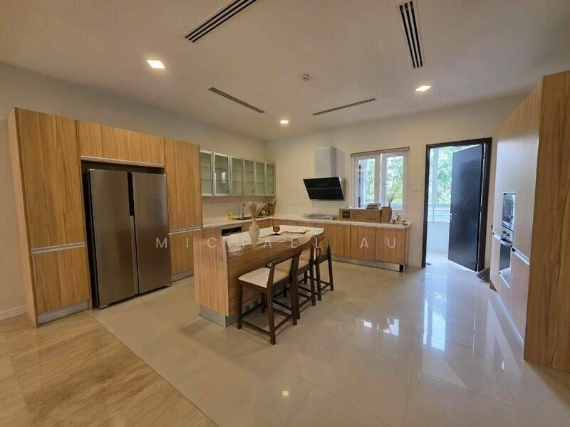 Untuk Disewa - Cinta