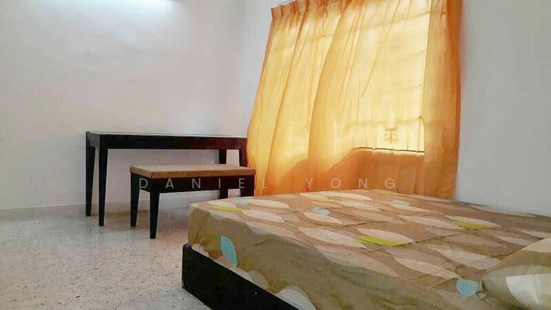 Untuk Dijual - Semi-Detached House at Taman Serene