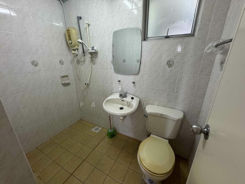 Condominium for Sale at La Vista Condominiums - Paul Lee - PropertyGuru.com.my