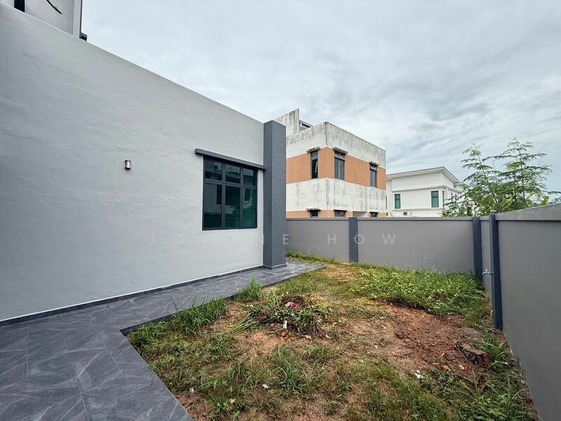 For Rent - Bungalow at Taman Vista Kirana