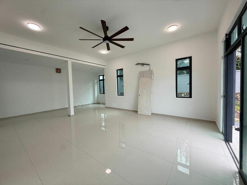 For Rent - Bungalow at Taman Vista Kirana