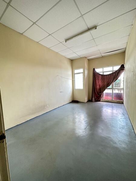 Untuk Dijual - Taman Emas Merah