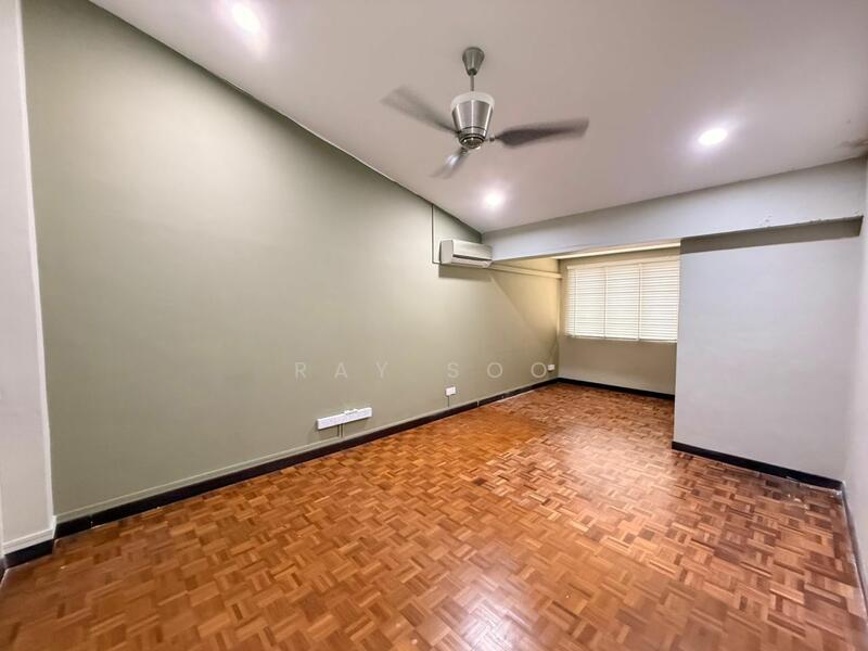 For Sale - 2-storey Terrace House at SS2