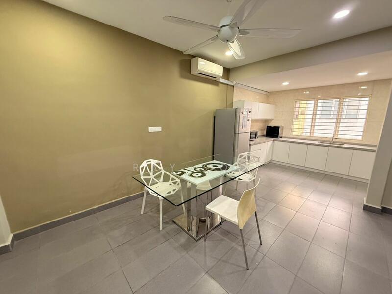 For Sale - 2-storey Terrace House at SS2