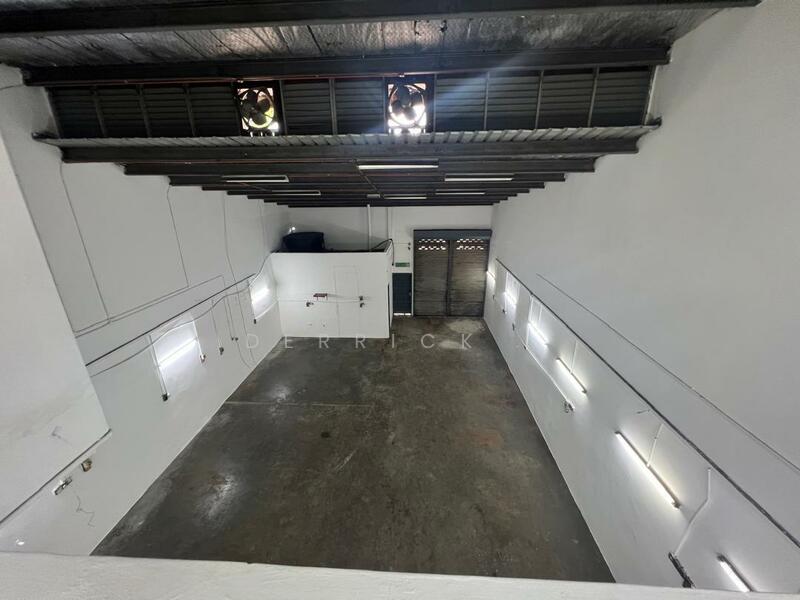 Untuk Disewa - 1.5 Storey Light Industry For Rent At Nagasari Good Condition