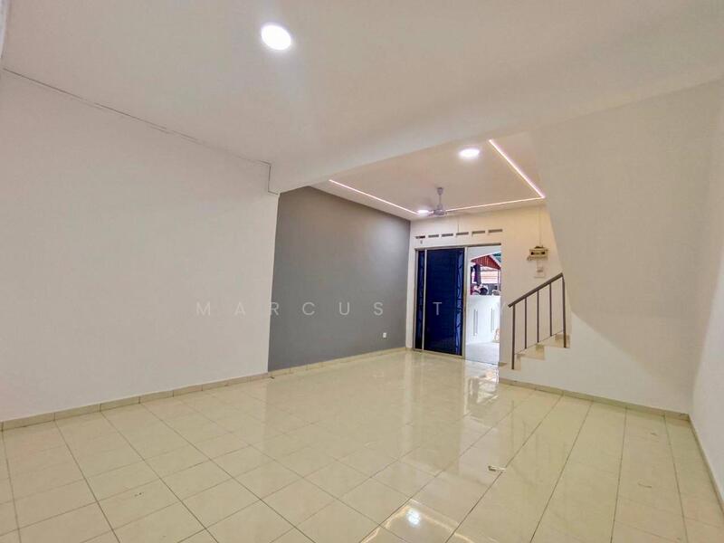 Untuk Dijual - Masai Masais