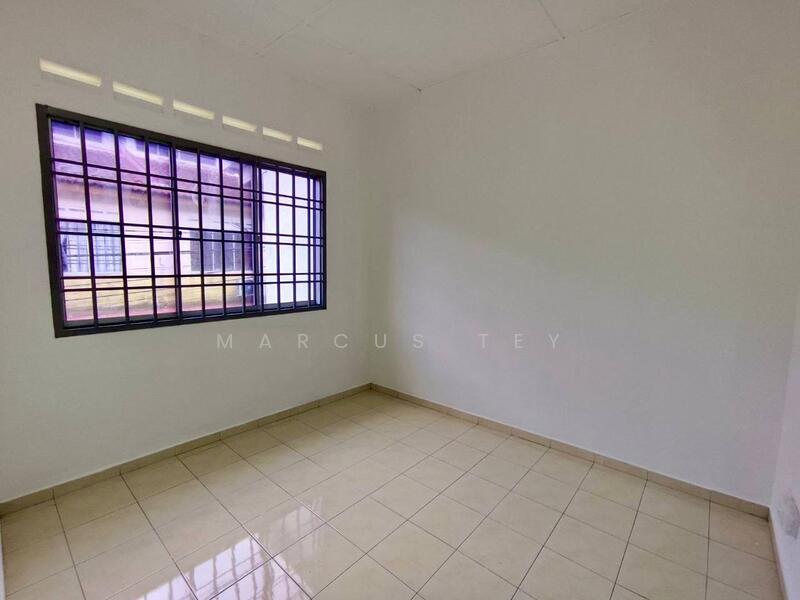 Untuk Dijual - Masai Masais