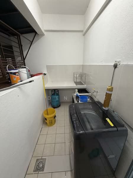For Rent - Axis Residence