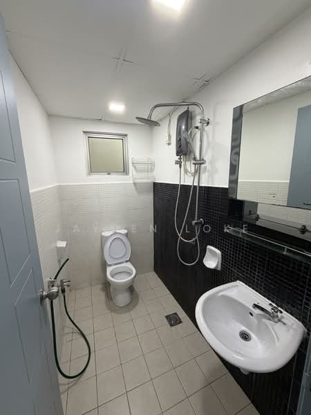 For Rent - Axis Residence