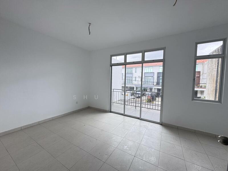 Untuk Dijual - Taman Pulai Mutiara 2.5 Storey Terace House