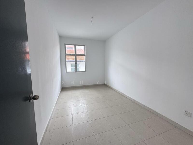 Untuk Dijual - Taman Pulai Mutiara 2.5 Storey Terace House