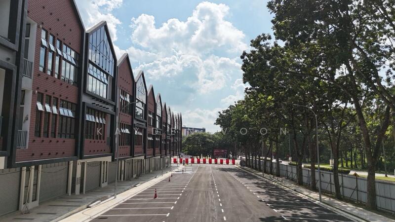 For Rent - Sutera Utama New Shop 3 Storey Shop