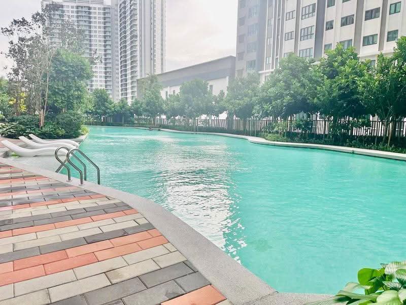 Kediaman Servis untuk Disewa di M Arisa - Erin Yusof - Pool - PropertyGuru.com.my