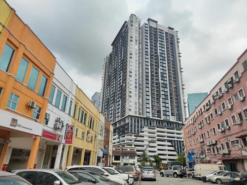 Untuk Dijual - Shop at Taman Tan Yew Lai