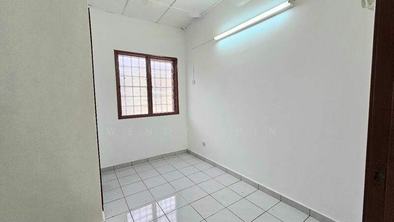 For Sale - 2-storey Terrace House at TAMAN PUCHONG UTAMA