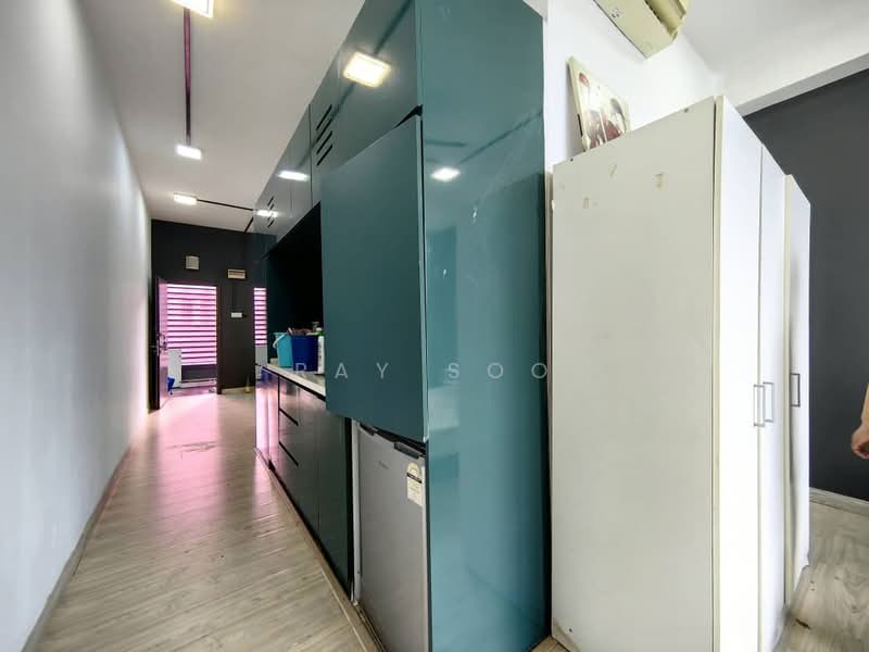 Kediaman Servis untuk Dijual di Halo Sunday @ Empire City - Ray Soo - Corridor - PropertyGuru.com.my