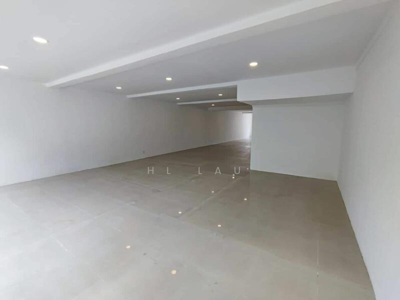 For Rent - 2nd Floor Renovated Shop Office @ Jalan Kenari 6 Bandar Puchong Jaya