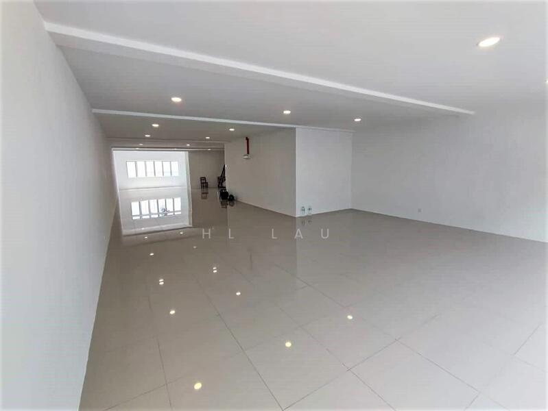 For Rent - 2nd Floor Renovated Shop Office @ Jalan Kenari 6 Bandar Puchong Jaya