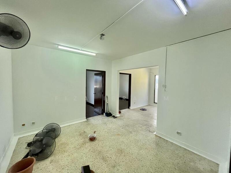 Untuk Dijual - Menara Merak Kayangan