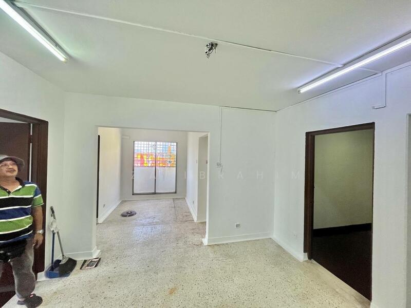 Untuk Dijual - Menara Merak Kayangan