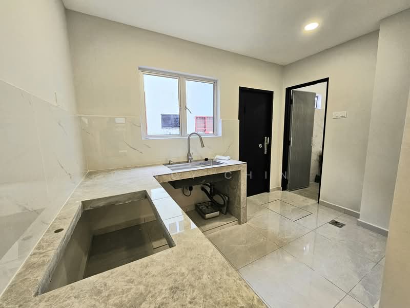 TAMAN PUCHONG UTAMA untuk Untuk Dijual - RM 645,000, Mac 2026 - PropertyGuru.com.my