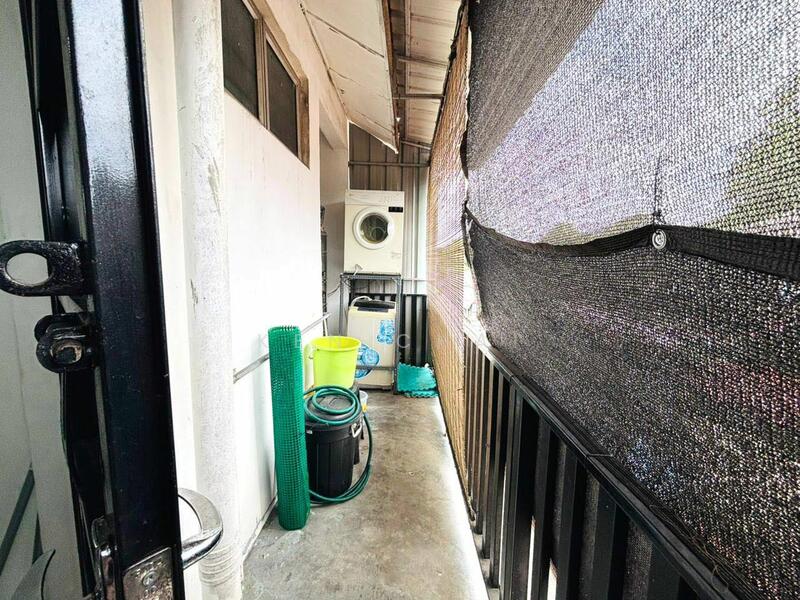 For Sale - Taman Kempas