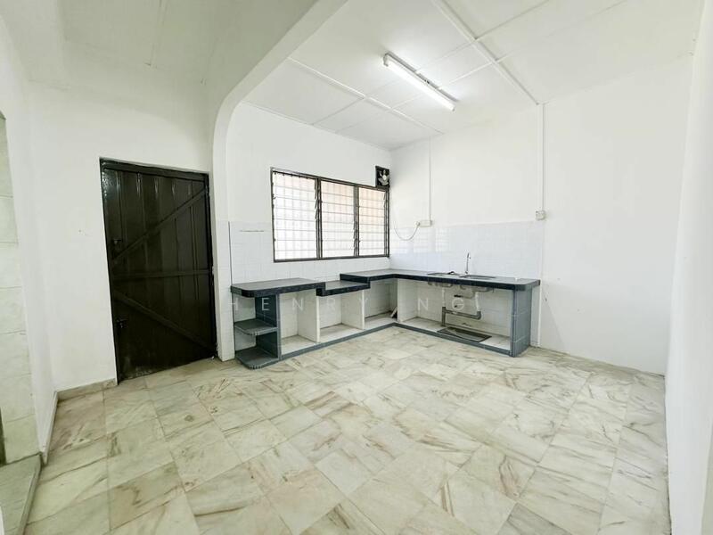 For Sale - 1-storey Terraced House at Taman Ria