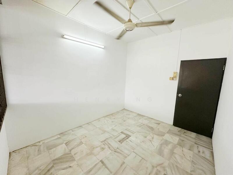 For Sale - 1-storey Terraced House at Taman Ria