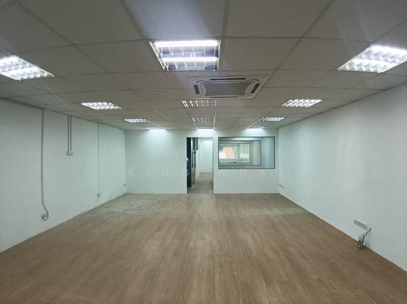 For Rent - taman sri rampai 2nd floor office . actual photos . walk up . 20x70 . no lift