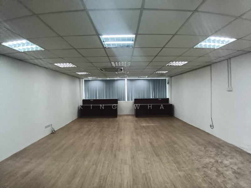 For Rent - taman sri rampai 2nd floor office . actual photos . walk up . 20x70 . no lift