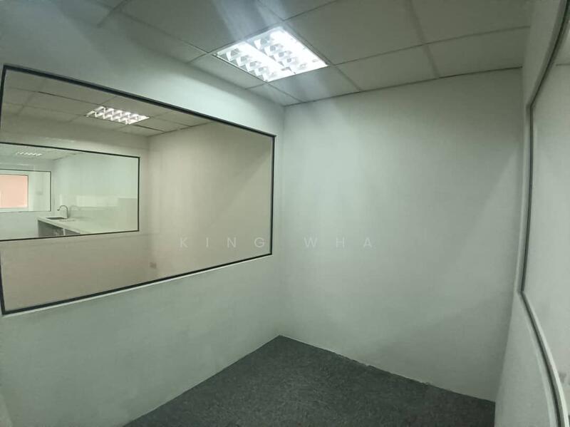 For Rent - taman sri rampai 2nd floor office . actual photos . walk up . 20x70 . no lift