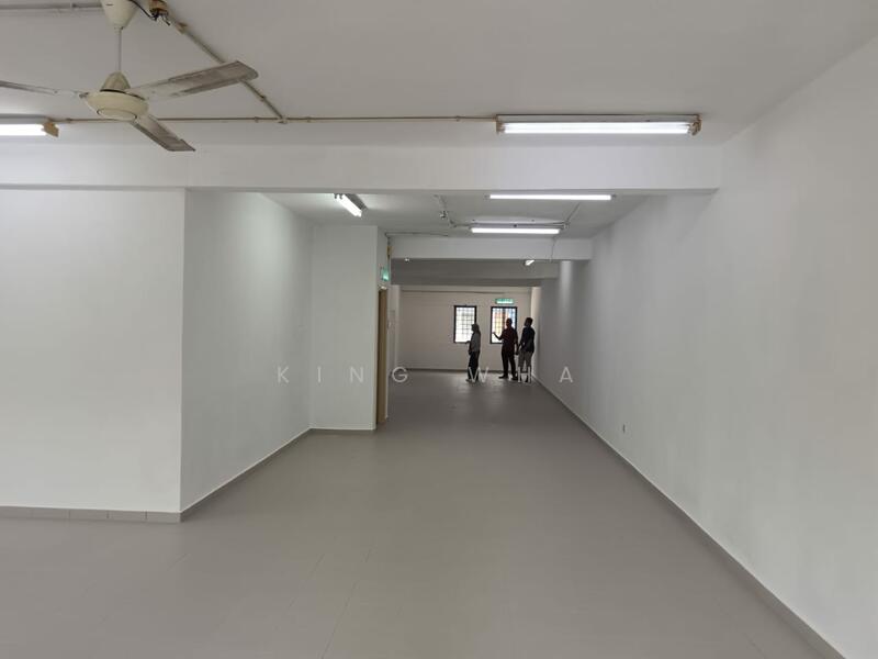 Untuk Disewa - desa melawati 1 st floor office space . actual photos . 22x70 . jalan 4/4c