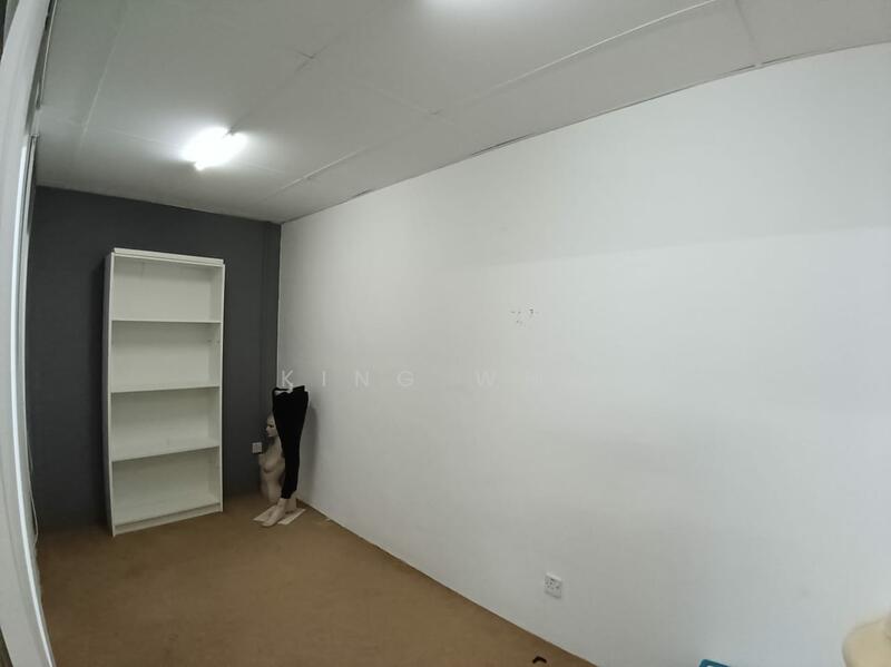 For Rent - wangsa setia 1 . office space facing main road . actual photos . 20x60 2nd floor . walk up