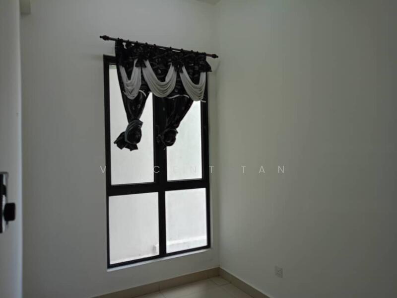 For Rent - Legendview