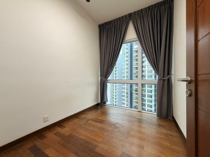 For Rent - Paradiso Nuova (Merak Kayangan)