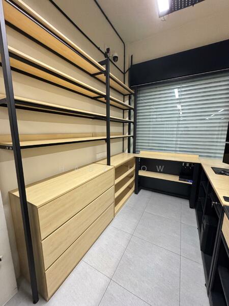 For Rent - (Fully Renovated + Extended) Ground floor Shop @ Bkt Serdang, Seri Kembangan