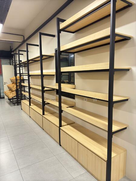 For Rent - (Fully Renovated + Extended) Ground floor Shop @ Bkt Serdang, Seri Kembangan