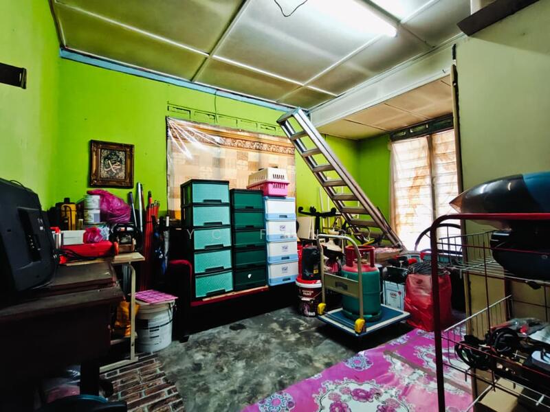 Untuk Dijual - Jalan Tani @ Larkin Lama